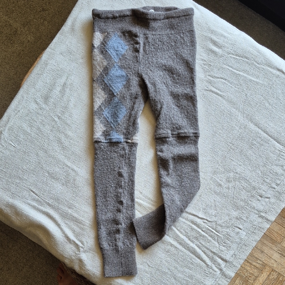 Cozy Kids Leggings with Blue Argyle Pattern
